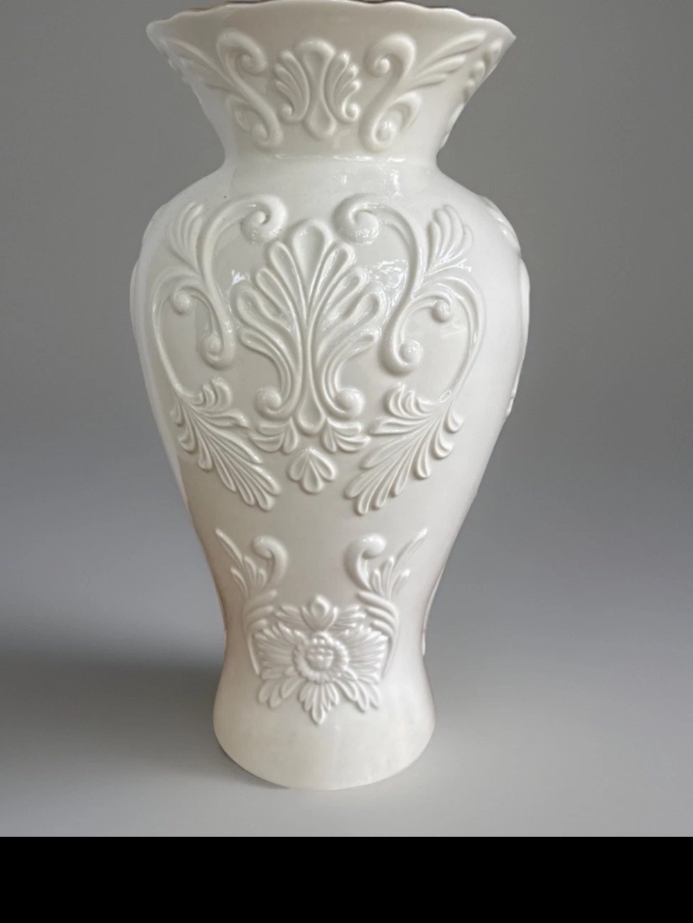 Rare find Lenox 16 inch Georgian  Elegant Embossed Ceramic Vase